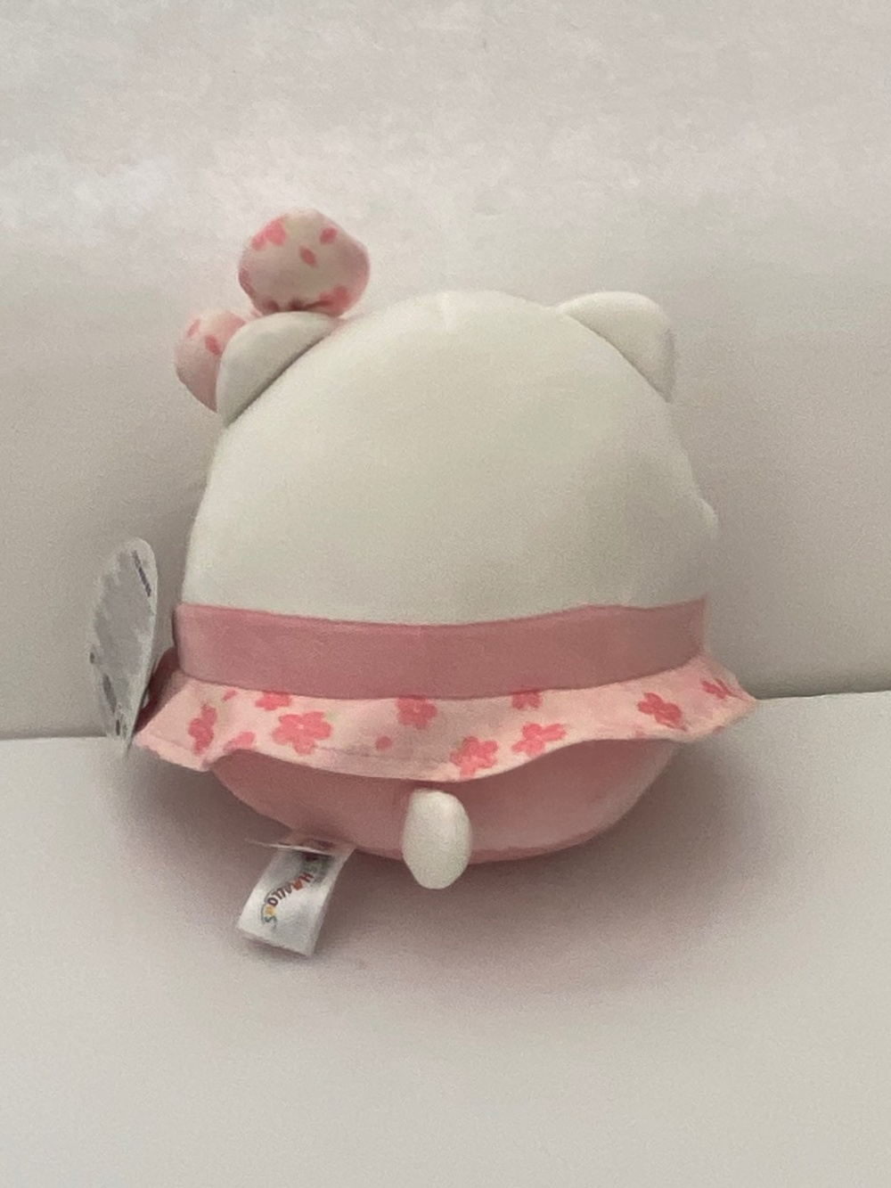 NEW HELLO KITTY Squishmallows - Picture 5 of 10